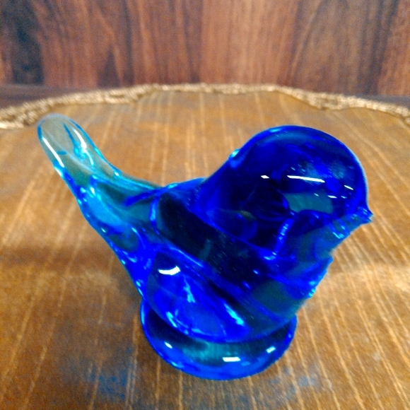 Vintage Cobalt Blue Glass Bird Figure - Picture 2 of 3